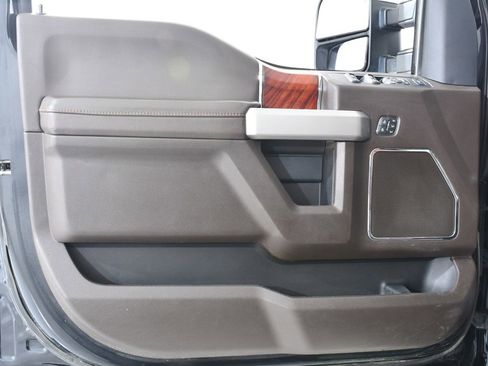 Used 2022 Ford F250 King Ranch w/ Chrome Package image 24