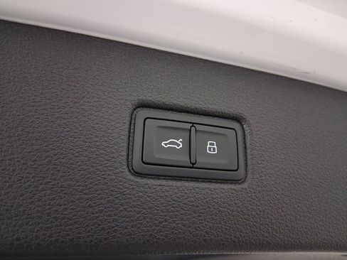Certified 2026 Audi Q7 3.0T Premium w/ Convenience Plus Package AWD/4WD image 29