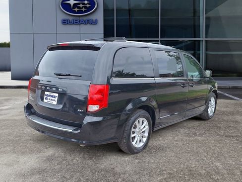 Used 2019 Dodge Grand Caravan SXT FWD image 6