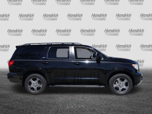 Used 2012 Toyota Sequoia SR5 w/ Sport Appearance Pkg RWD image 10