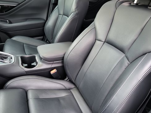 Used 2025 Subaru Outback Touring XT image 13