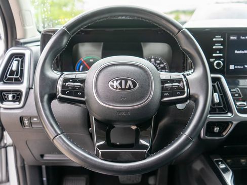Used 2021 Kia Sorento S FWD image 15