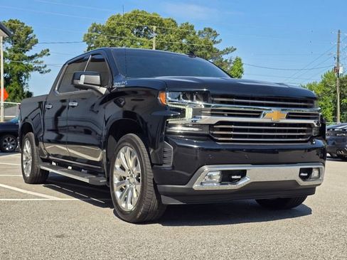 Used 2021 Chevrolet Silverado 1500 High Country w/ Technology Package AWD/4WD image 7