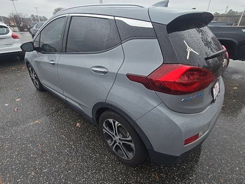 Used 2019 Chevrolet Bolt Premier w/ Infotainment Package image 7