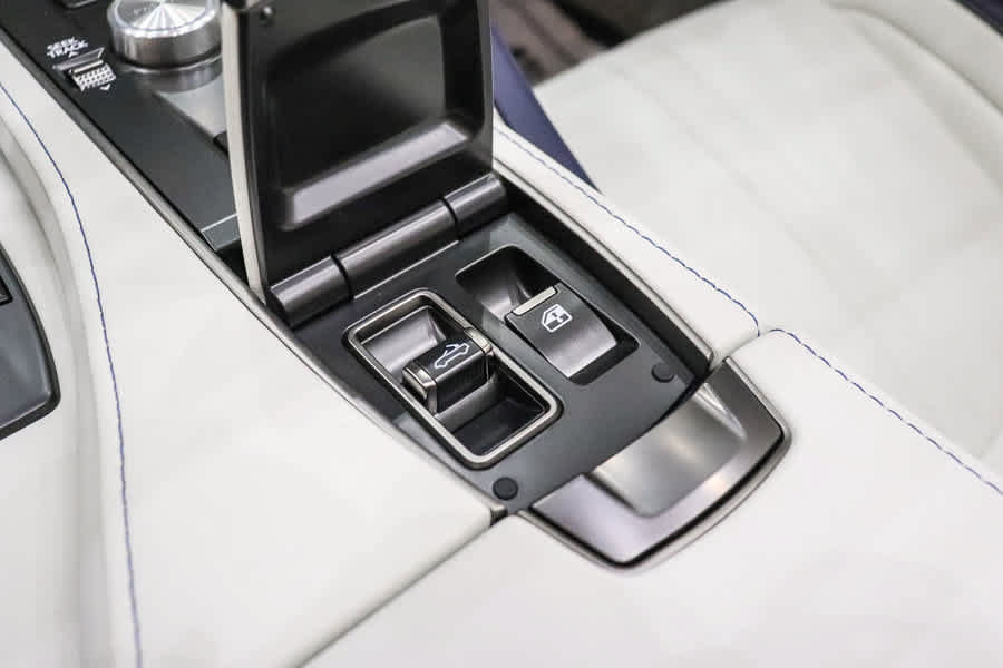 Used 2026 Lexus LC 500 Convertible w/ Bespoke Build Package RWD image 21