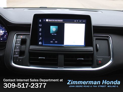 Used 2023 Chevrolet Suburban Z71 w/ Luxury Package image 18