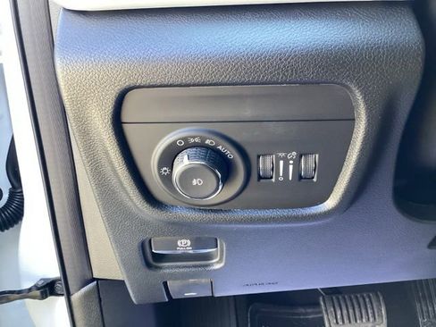 New 2026 Jeep Grand Cherokee L Limited w/ Limited Altitude Package AWD/4WD image 32