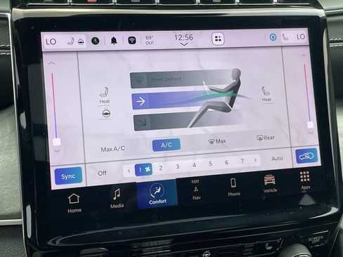 Used 2024 Jeep Grand Cherokee Limited image 32