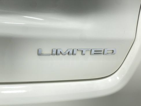 Used 2019 Jeep Compass Limited AWD/4WD image 41