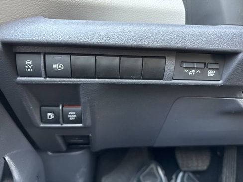 Used 2024 Toyota Sienna XLE image 20