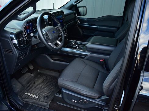 Used 2021 Ford F150 XLT w/ Equipment Group 302A High image 20