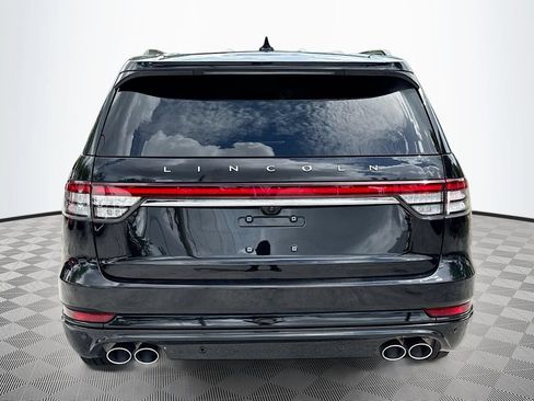 Used 2024 Lincoln Aviator Reserve w/ Equipment Group 201A RWD image 7