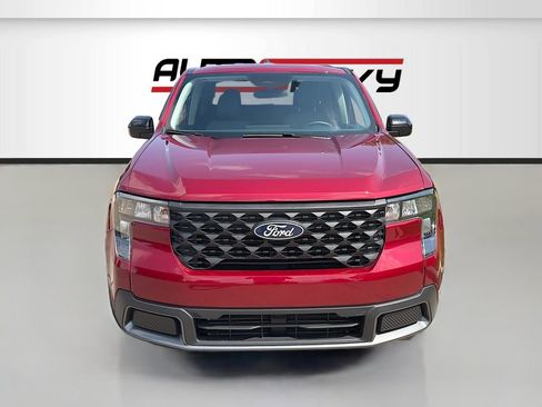 Used 2025 Ford Maverick XLT w/ XLT Luxury Package image 2