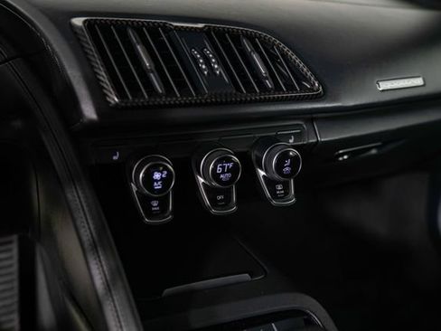 Used 2017 Audi R8 V10 plus AWD/4WD image 19