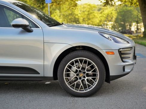 Used 2015 Porsche Macan S AWD/4WD image 32
