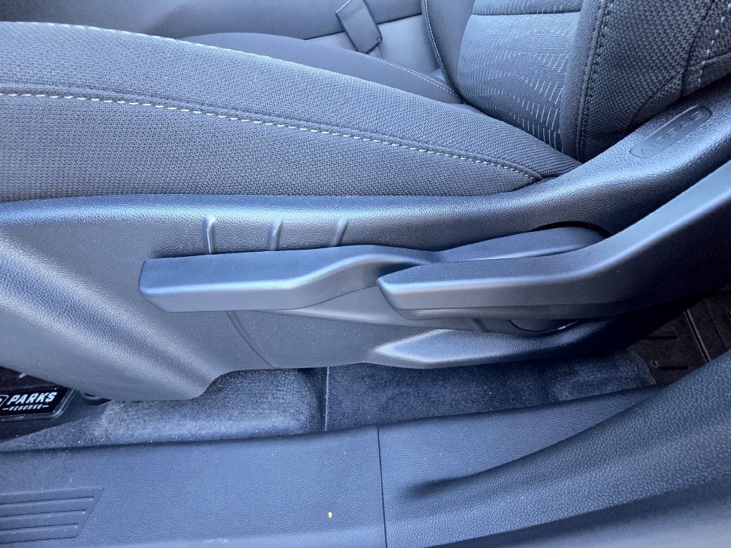 New 2027 Chevrolet Equinox LT FWD image 16