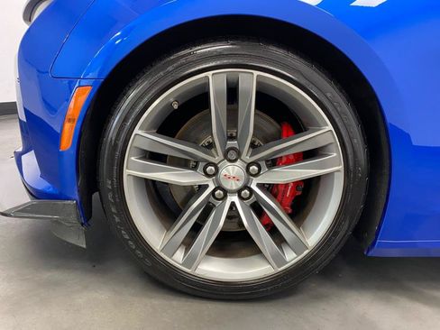 Used 2016 Chevrolet Camaro SS RWD image 19