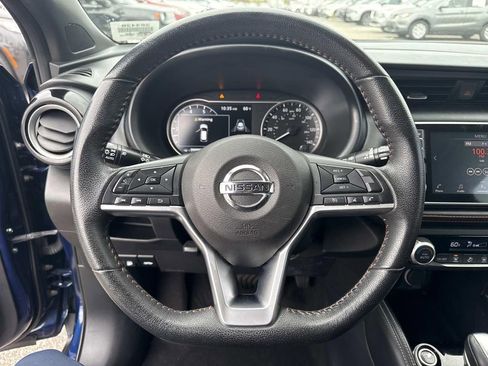 Certified 2020 Nissan Kicks SR image 26