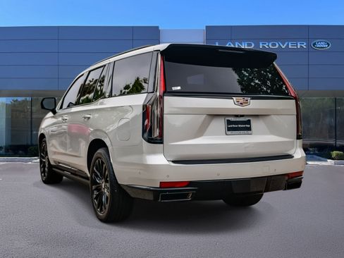 Used 2022 Cadillac Escalade Premium Luxury w/ Performance Package AWD/4WD image 6