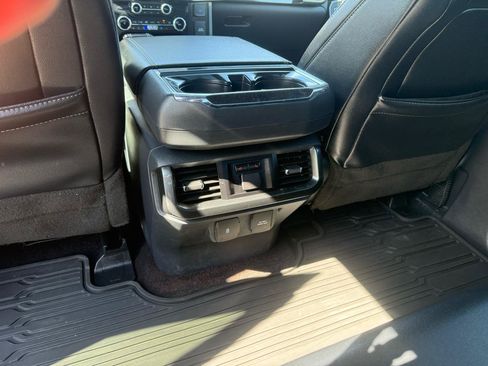 Used 2022 Ford F150 Lariat w/ Equipment Group 502A High AWD/4WD image 13