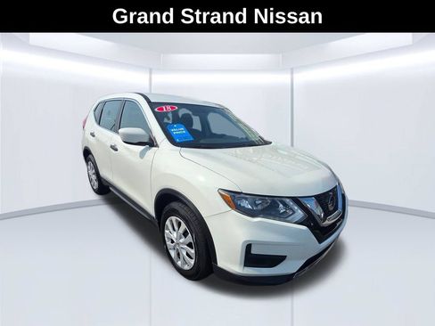 Used 2018 Nissan Rogue S FWD image 5
