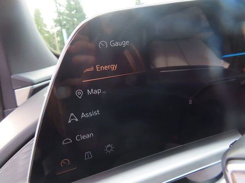 Used 2024 Cadillac Lyriq Luxury image 38