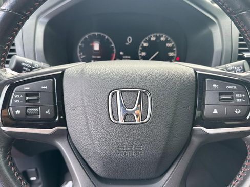 Used 2025 Honda Odyssey Sport-L image 17