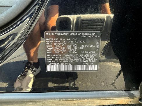 Used 2025 Volkswagen Atlas SE FWD image 19