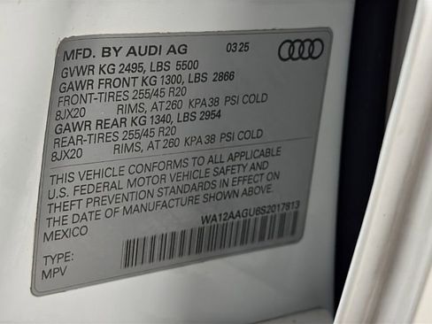 Used 2025 Audi Q5 Premium Plus w/ Premium Plus AWD/4WD image 29