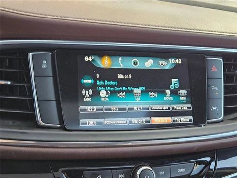 Used 2019 Buick Enclave Avenir image 18