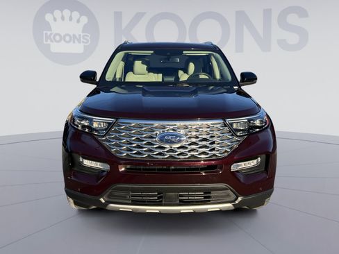 Used 2023 Ford Explorer Platinum w/ Technology Package image 11