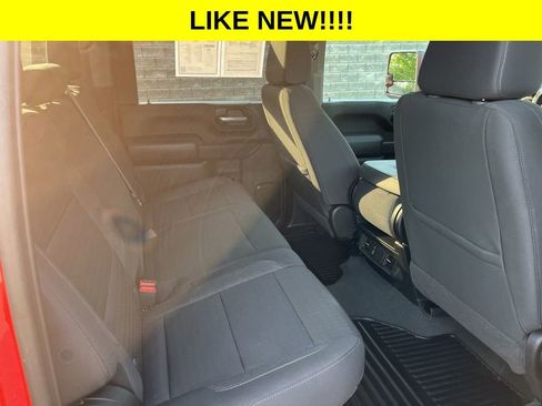 Used 2025 Chevrolet Silverado 2500 Custom w/ Custom Value Package AWD/4WD image 15