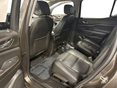 Used 2019 GMC Acadia SLT FWD image 10