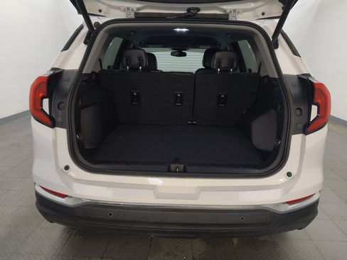 Used 2019 GMC Terrain SLT w/ Preferred Package FWD image 29