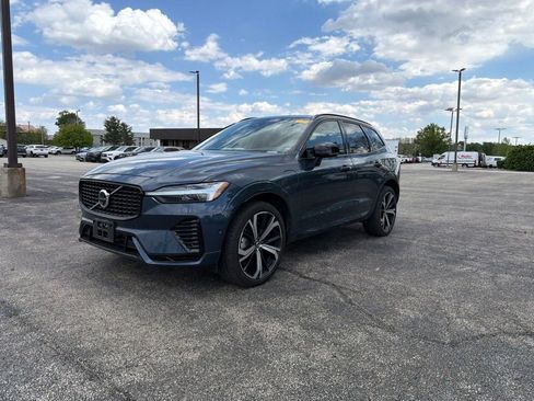 Used 2024 Volvo XC60 T8 Ultimate w/ Climate Package AWD/4WD image 4