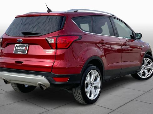 Used 2019 Ford Escape Titanium image 12