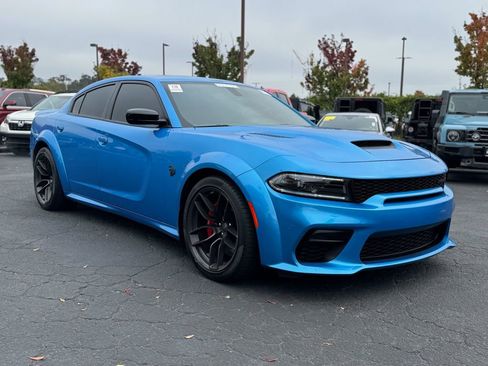 Used 2023 Dodge Charger SRT Hellcat w/ Harman/Kardon Audio Group image 4