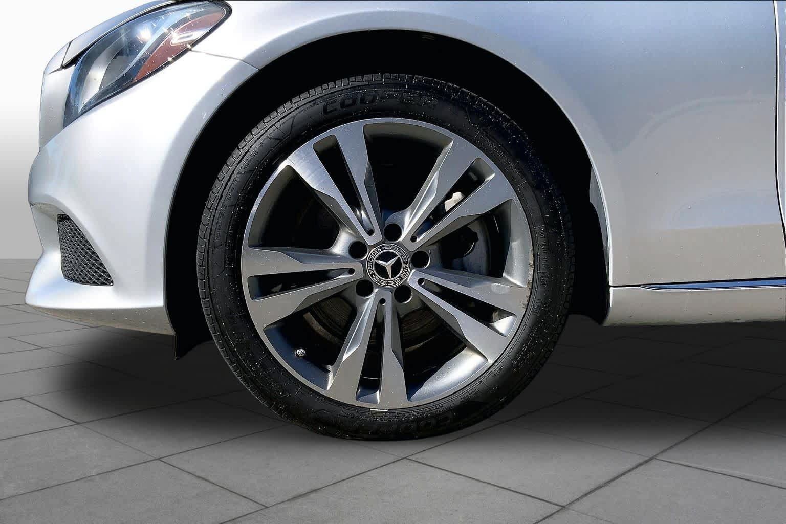 Used 2018 Mercedes-Benz C 300 4MATIC Sedan image 11