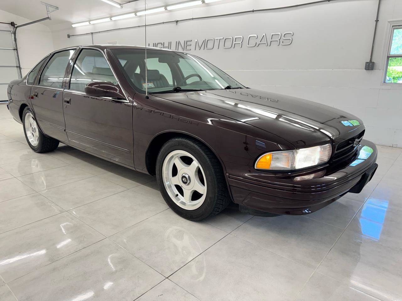 Used 1996 Chevrolet Impala SS RWD image 3