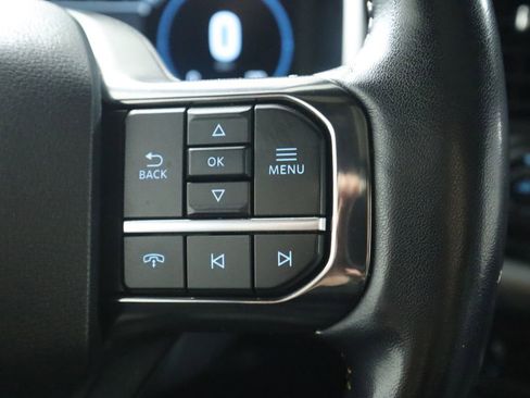 Used 2022 Ford F150 Platinum image 12