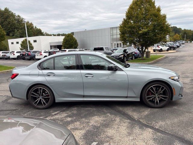 Used 2023 BMW 330i xDrive Sedan w/ M Sport Package AWD/4WD image 7