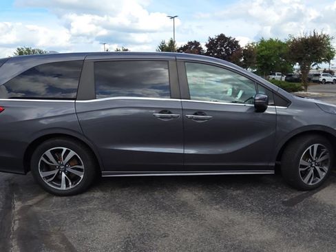 Used 2021 Honda Odyssey Touring image 9
