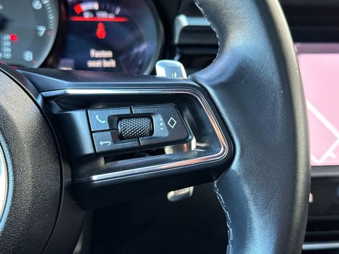 Used 2024 Porsche Macan image 28