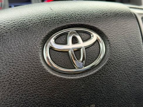 Used 2014 Toyota 4Runner SR5 Premium image 32