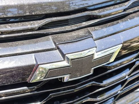 Used 2024 Chevrolet Trax ACTIV w/ Sunroof Package FWD image 4