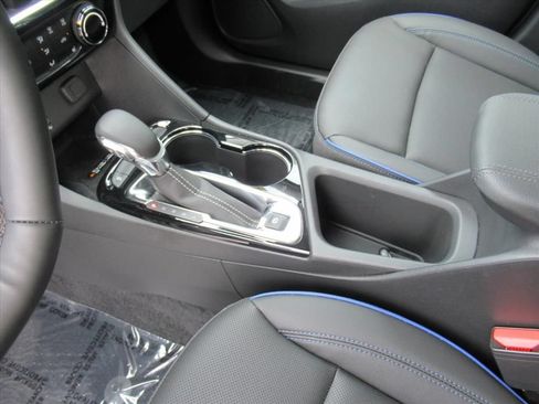 Used 2026 Buick Encore GX Sport Touring w/ Advanced Technology Package FWD image 18