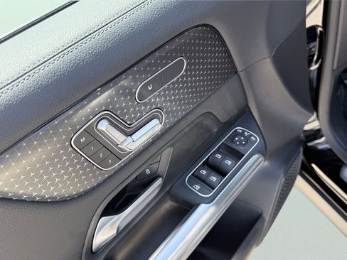 Used 2026 Mercedes-Benz GLA 250 4MATIC image 17
