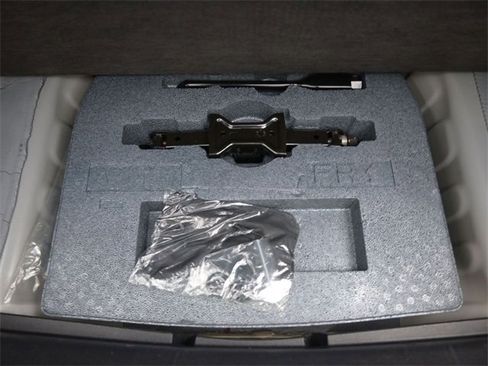 Used 2024 Nissan Altima 2.5 SV image 24