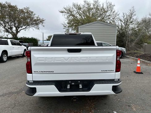 Used 2022 Chevrolet Silverado 1500 Custom AWD/4WD image 5