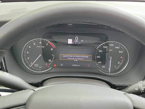 Used 2024 Cadillac XT6 Premium Luxury FWD image 25